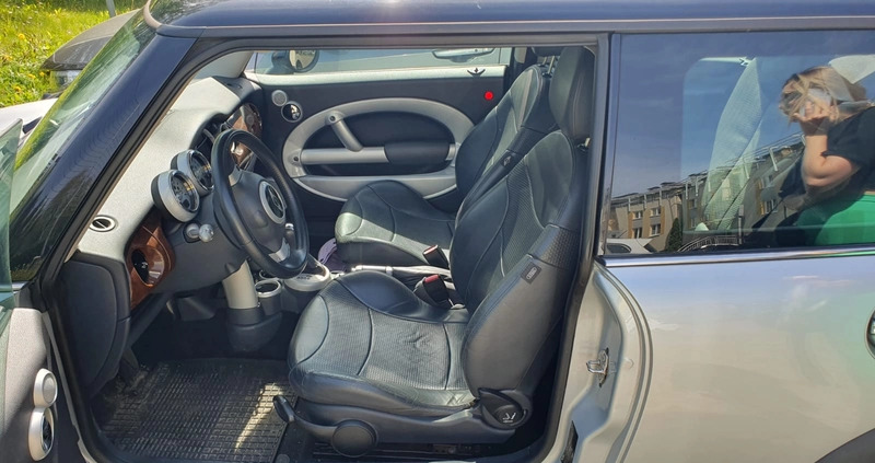 MINI Cooper cena 9500 przebieg: 168840, rok produkcji 2002 z Gdańsk małe 37